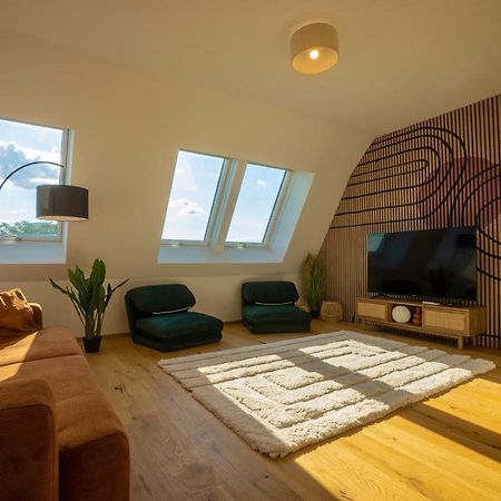 Orestaliving - Penthouse In 2Nd District With View Wien Eksteriør bilde
