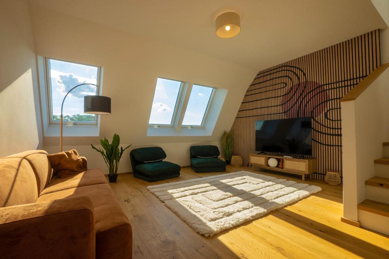 Orestaliving - Penthouse In 2Nd District With View Wien Eksteriør bilde